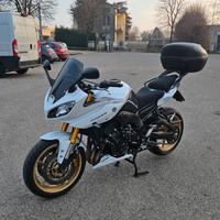 Yamaha FAZER 8 - FZ8 800