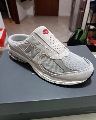new Balance nuove- modello  2002 Rma mule 