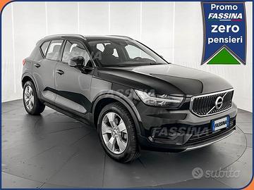 Volvo XC40 2.0 b4 Momentum awd auto my21