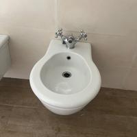 Coppia di sanitari sospesi Globo Serie Paestum