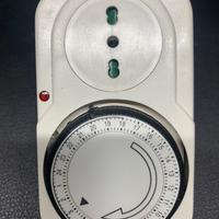 Interuttore Orario Giornaliero Timer