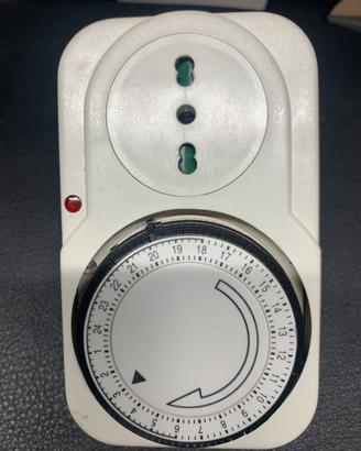 Interuttore Orario Giornaliero Timer