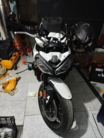 Triumph street triple R 2023 120cv