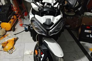 Triumph street triple R 2023 120cv