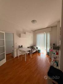 Appartamento di 32 m² con 1 locale e box auto a Mi