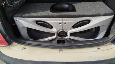 Impianto da gare musicale da auto