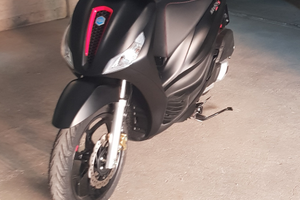 Piaggio madley 125