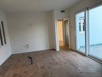 GAMBARARE Miniappartamento con scoperto esclusivo