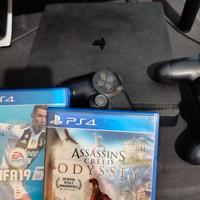 PS4 Slim + 2 controller + FIFA 19 + Assassin’s Cre