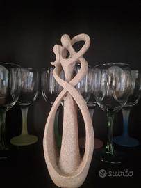 Statuetta abbraccio 
