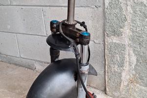 Forcella parafango cavo contakm perno ruota Runner