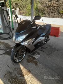 Yamaha T Max - 2011