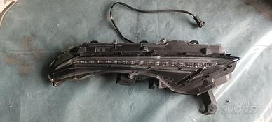 Fanale Lexus NX - baffo di posizione a led