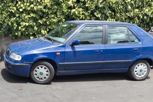 Skoda Felicia gangio di traino 