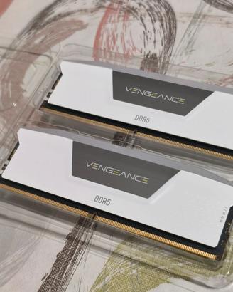 CORSAIR VENGEANCE RGB DDR5 32gb 6000 CL30