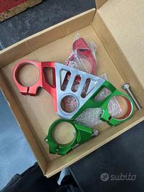 PIASTRA SUPERIORE "ITALIA" RS 660