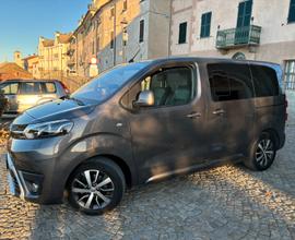 Toyota Pro Ace Verso 15 did 85 kw executive Grigio