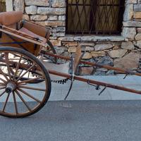 Calesse vintage in legno