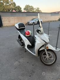 Honda sh 350