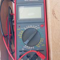 Multimetro digitale