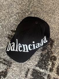 Cappello balenciaga