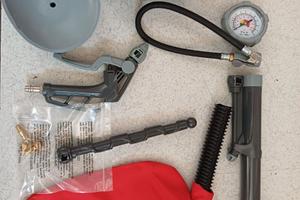 Kit accessori aria compressa mai usato