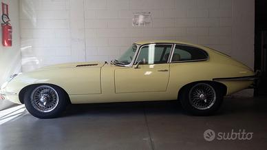 Jaguar E Type FHC 2 posti