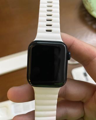 Apple Watch SE 2 gen 40 mm