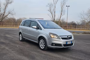 zafira 1.6 mettano neopatentati 7 posti 