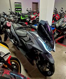 Kymco AK 550 PARI AL NUOVO