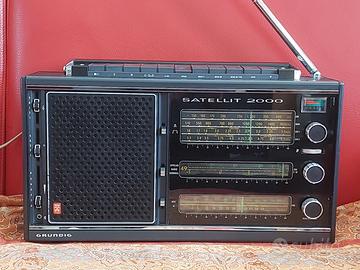 Grundig Satellit 2000 black