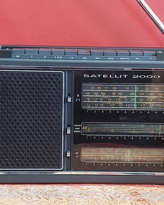 Grundig Satellit 2000 black
