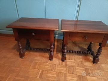 TAVOLINI / COMODINI IN LEGNO