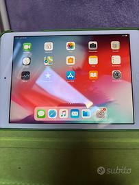 iPad mini 2 - 16 gb con cover - non aggiornanile