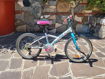 Bicicletta bambina. 