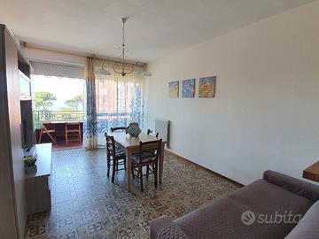 Rif. 79 vista mare 11-18 luglio e 25-1 agosto