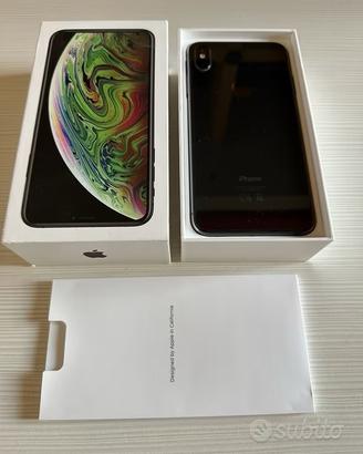 I phone  XS 256 Gb grigio siderale IOS 18.6.2
