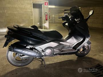 Yamaha T Max - 2006