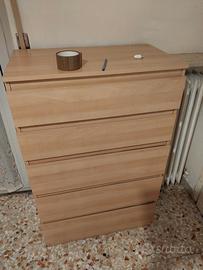 CASSETEREA CON  6 CASETE A VERONA 