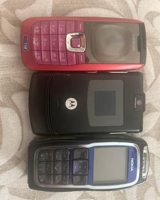 Telefoni da collezione in blocco