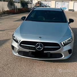 Permuto/cambio Mercedes  A250e plug in hybrid