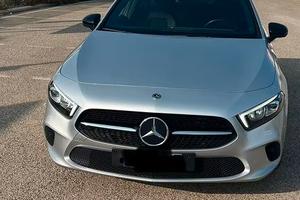 Permuto/cambio Mercedes  A250e plug in hybrid