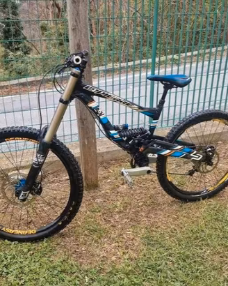 mtb full carbon