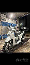 Sh300i