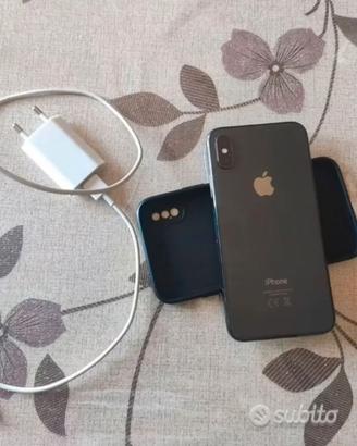 iPhone X batteria al 100%