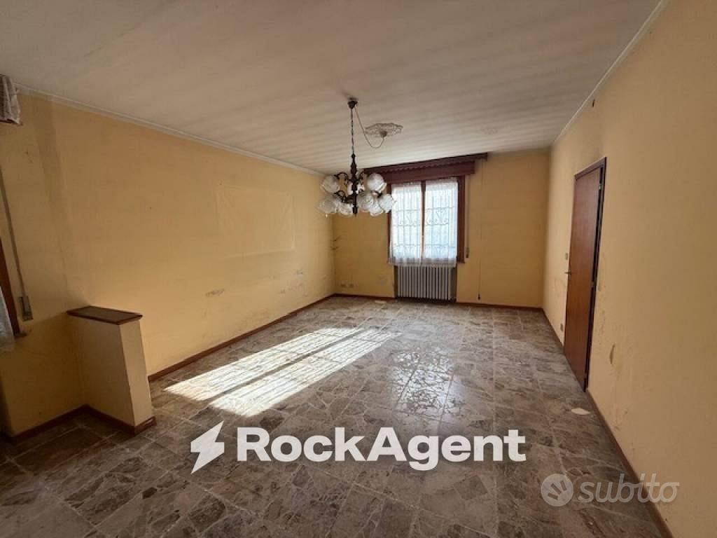 Appartamento – RE - Vista 5