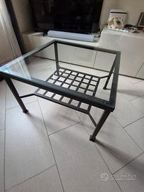 tavolino da salotto con portariviste