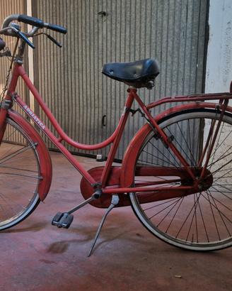 Bicicletta vintage con freni a bacchetta 