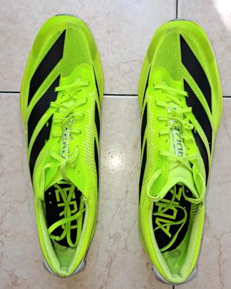 Scarpe atletica chiodate. Adidas Adizero finesse.