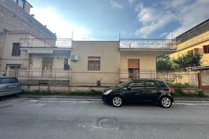 S.Antimo Indipendente unico livello ampia metratur